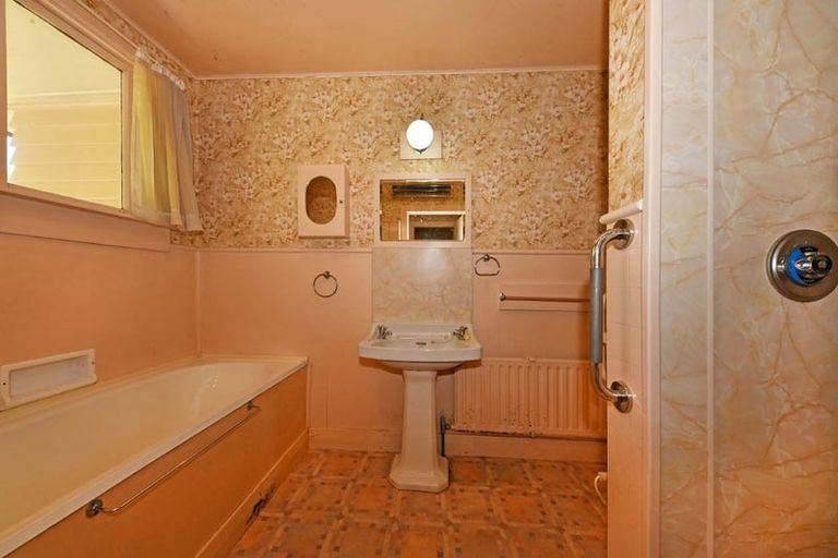 Photo of property in 250 Halswell Road, Halswell, Christchurch, 8025