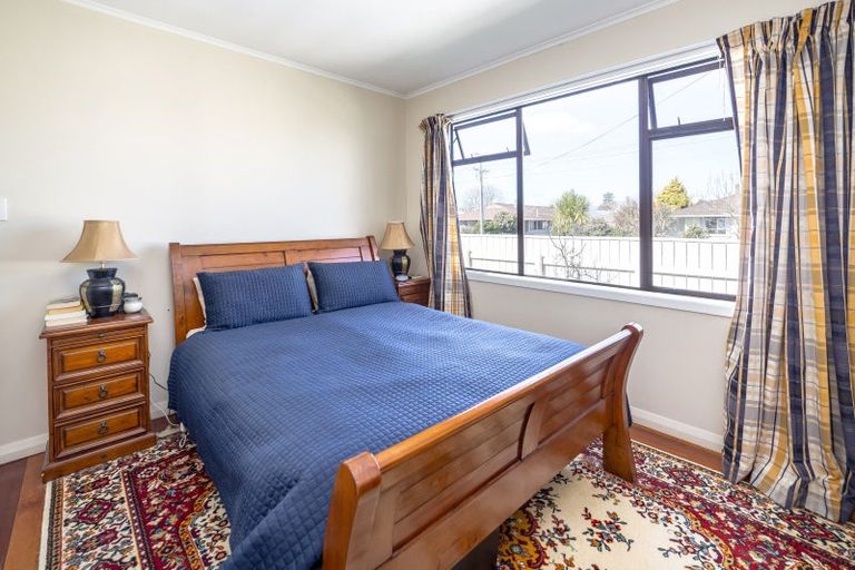 Photo of property in 52 Kempton Street, Greytown, 5712