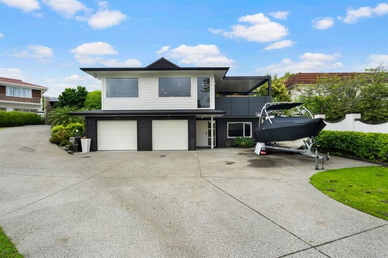 Photo of property in 22 Tercel Place, Sunnyhills, Auckland, 2010