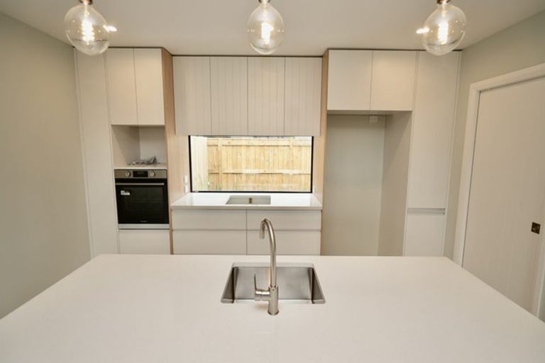 Photo of property in 17c Brightwater Terrace, Terrace End, Palmerston North, 4410