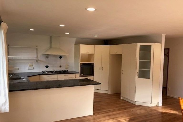 Photo of property in 51 Saddleback Rise, Murrays Bay, Auckland, 0630