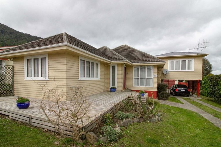 Photo of property in 11 Carlyle Street, Te Aroha, 3320