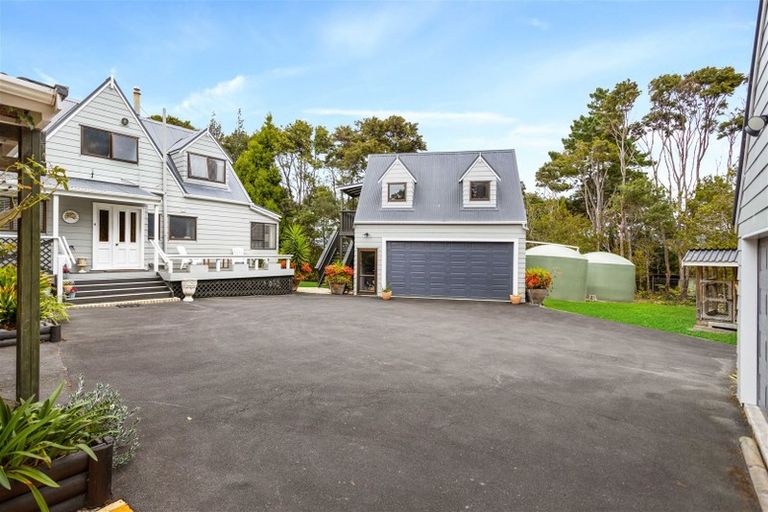 Photo of property in 38 Crows Road, Swanson, Auckland, 0614