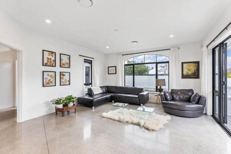 Photo of property in 135 Palm Beach Boulevard, Papamoa Beach, Papamoa, 3118