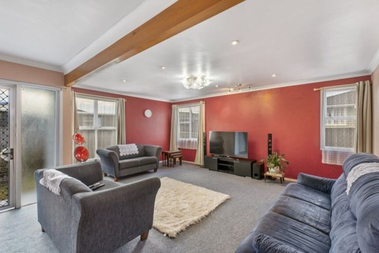 Photo of property in 54 Steven Street, Mangere East, Auckland, 2024