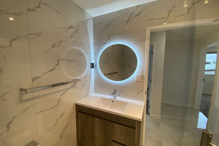 Photo of property in 23 Mcwhirters Farm Lane, Massey, Auckland, 0614