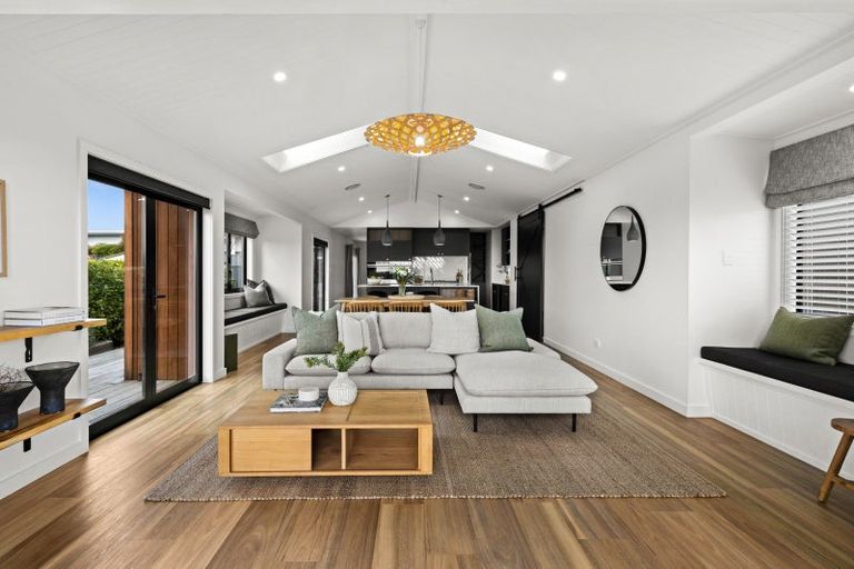 Photo of property in 5 Rich Rise, Havelock North, 4130