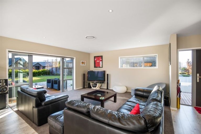 Photo of property in 7 Bretby Court, Jacks Point, Queenstown, 9371
