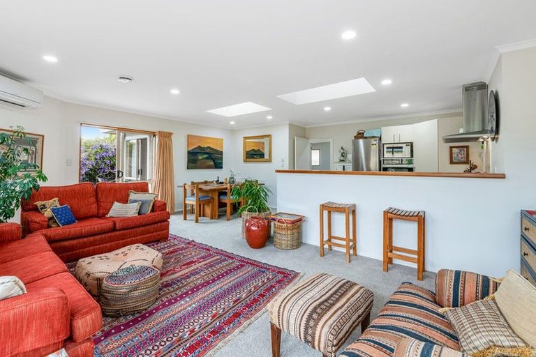 Photo of property in 47 Red Hibiscus Road, Stanmore Bay, Whangaparaoa, 0932