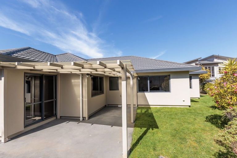 Photo of property in 80 Erlestoke Crescent, Churton Park, Wellington, 6037