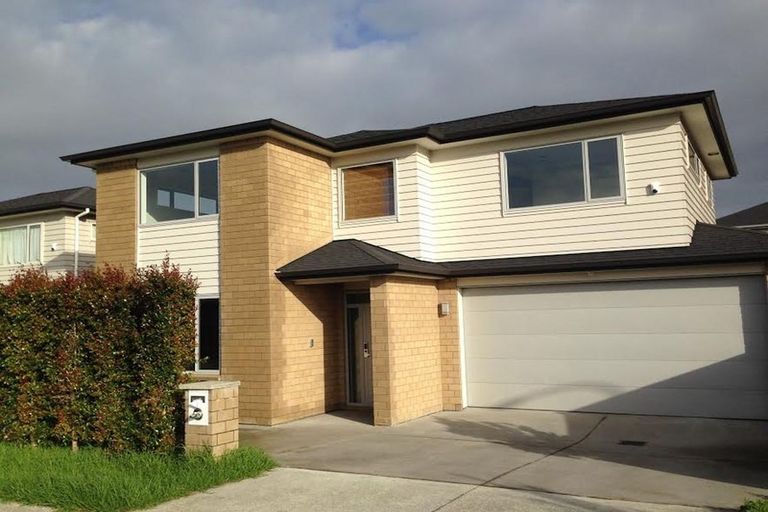 Photo of property in 55 Kerrykeel Drive, Flat Bush, Auckland, 2019