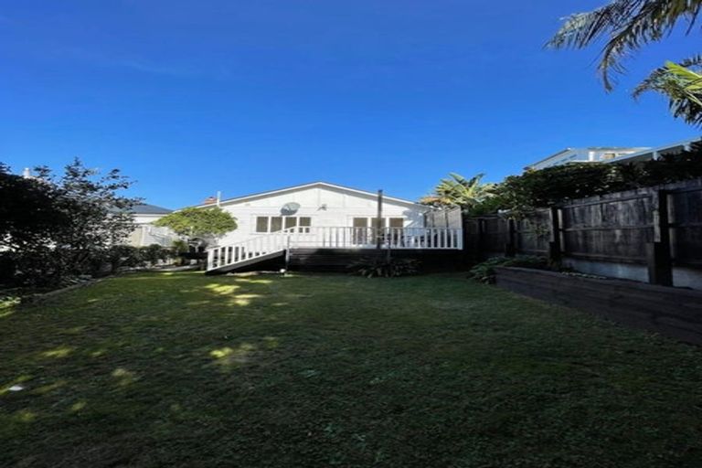 Photo of property in 16 Anglesea Street, Freemans Bay, Auckland, 1011