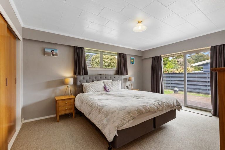 Photo of property in 15 Mudgway Place, Awapuni, Palmerston North, 4412