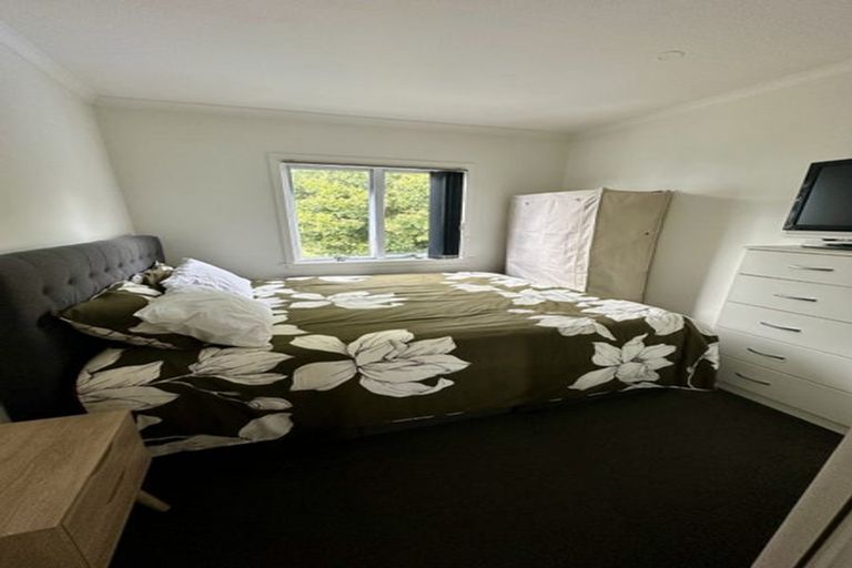 Photo of property in 66 Rimu Street, New Lynn, Auckland, 0600