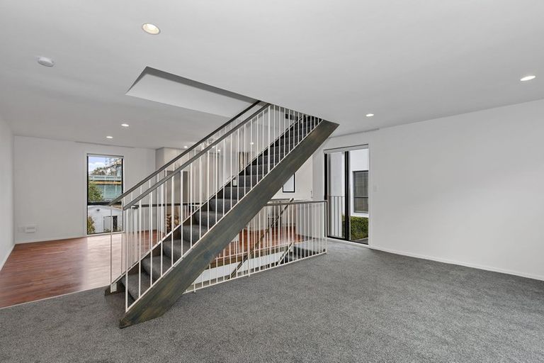 Photo of property in 28d Cranmer Square, Christchurch Central, Christchurch, 8013