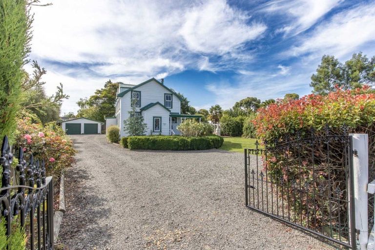 Photo of property in Dippers Halll, 28 Bell Street, Otane, 4202