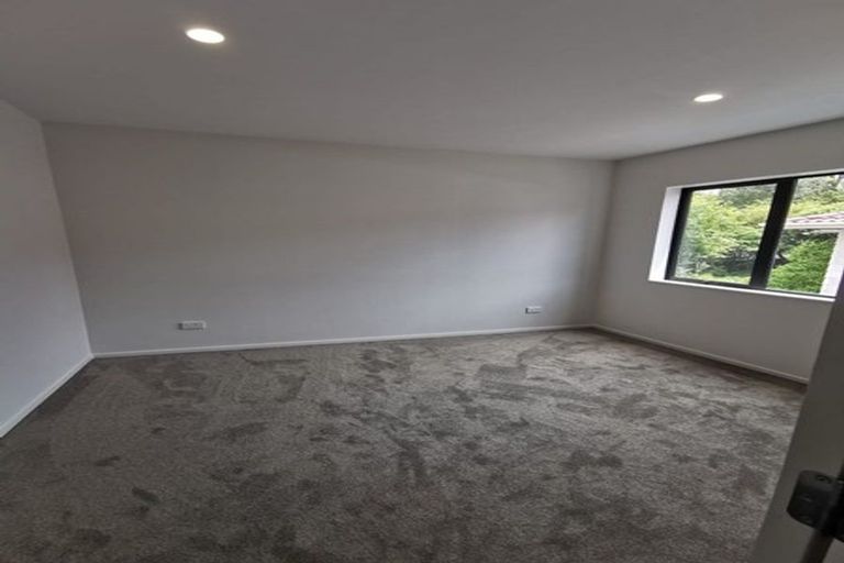 Photo of property in 11a Regency Place, Sunnynook, Auckland, 0632
