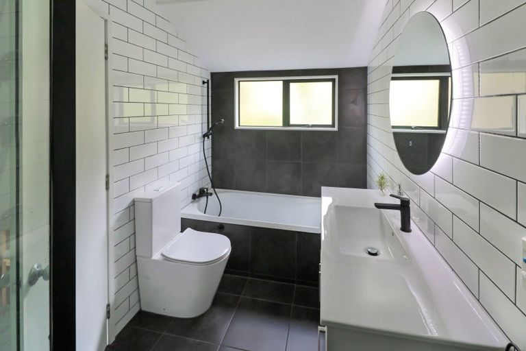 Photo of property in 6a Marjory Close, Broadmeadows, Wellington, 6035