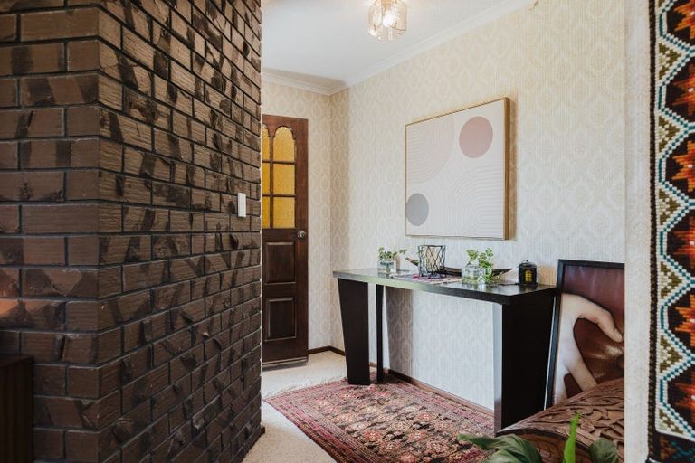 Photo of property in 22 Hind Place, Hokowhitu, Palmerston North, 4410