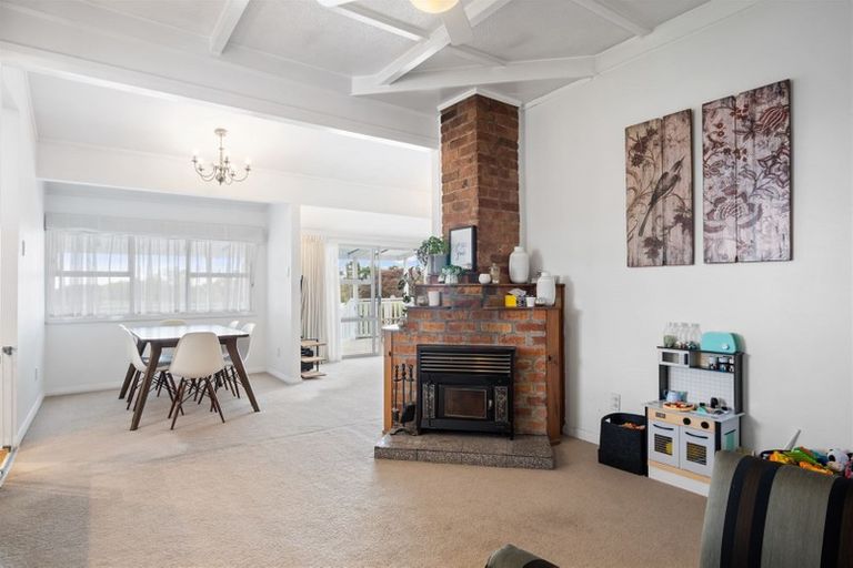 Photo of property in 31 Hillcrest Road, Papatoetoe, Auckland, 2025