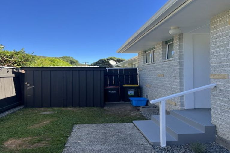 Photo of property in 13 Saint Ronans Avenue, Waterloo, Lower Hutt, 5011
