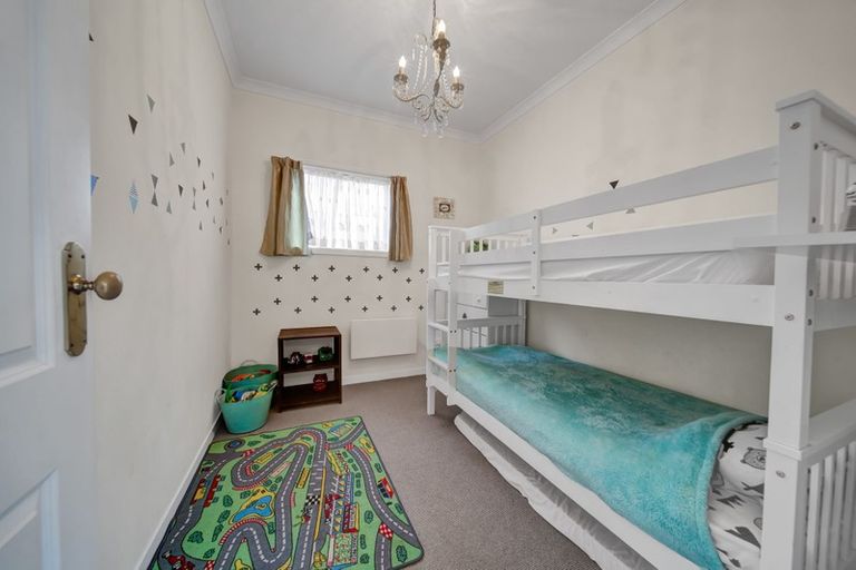 Photo of property in 53 Disraeli Street, Hawera, 4610