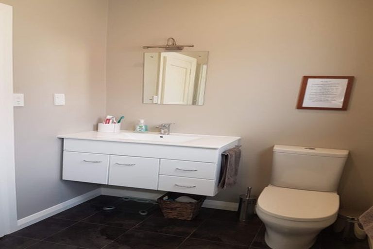 Photo of property in 22 Mcparland Street, Ebdentown, Upper Hutt, 5018