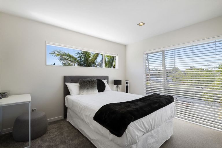Photo of property in 15 Waitemata Road, Hauraki, Auckland, 0622