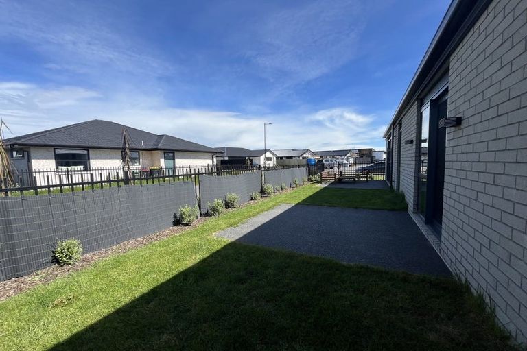 Photo of property in 13 Ned Place, Halswell, Christchurch, 8025