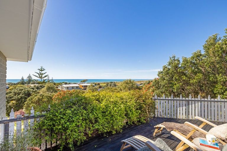 Photo of property in 19 Palm Parade, Riversdale Beach, Masterton, 5872