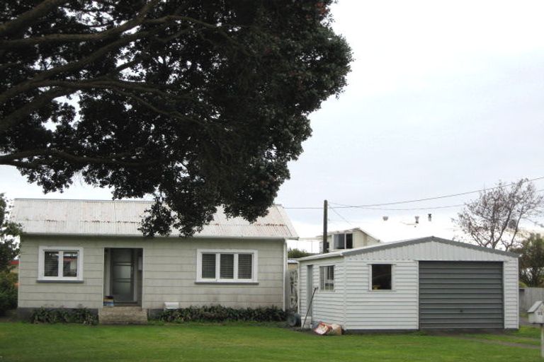 Photo of property in 52b Whiteley Street, Moturoa, New Plymouth, 4310