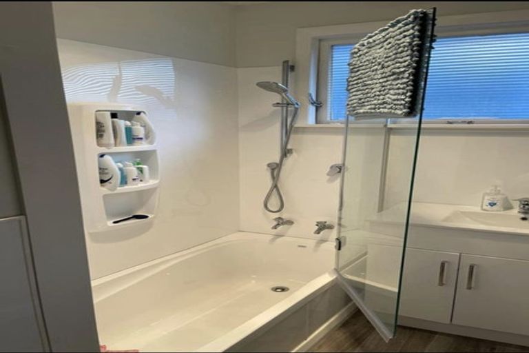 Photo of property in 17 Matipo Street, Takaro, Palmerston North, 4410