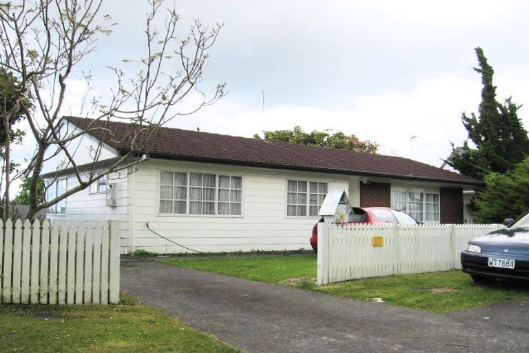 Photo of property in 11 Magellan Place, Papatoetoe, Auckland, 2025