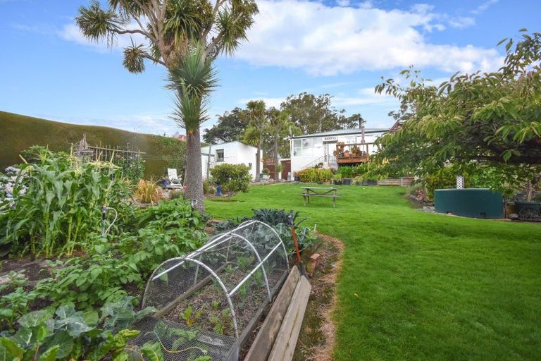 Photo of property in 29 Bedford Parade, Brighton, Dunedin, 9035