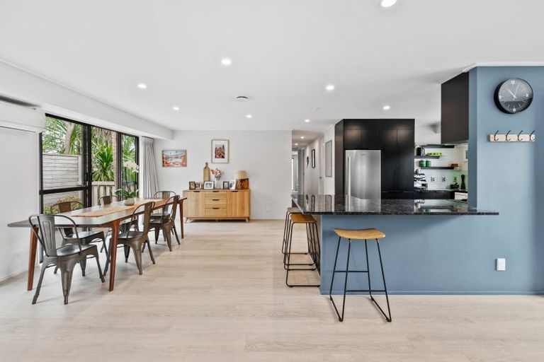 Photo of property in 43 Arthur Street, Riverhead, 0820