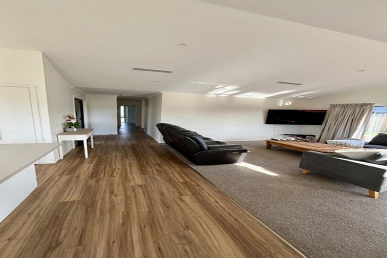 Photo of property in 23 Louden Place, Wakefield, 7025