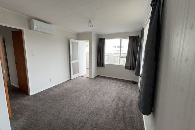 Photo of property in 2/122 William Street, Petone, Lower Hutt, 5012