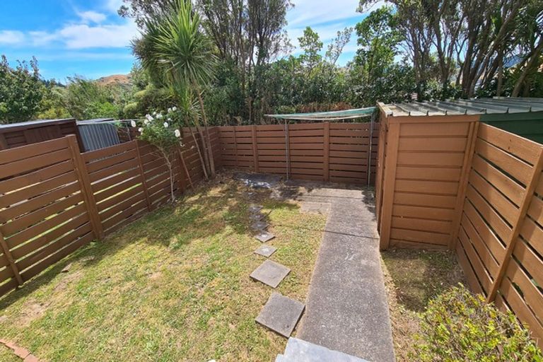 Photo of property in 7 Hollydale Grove, Churton Park, Wellington, 6037