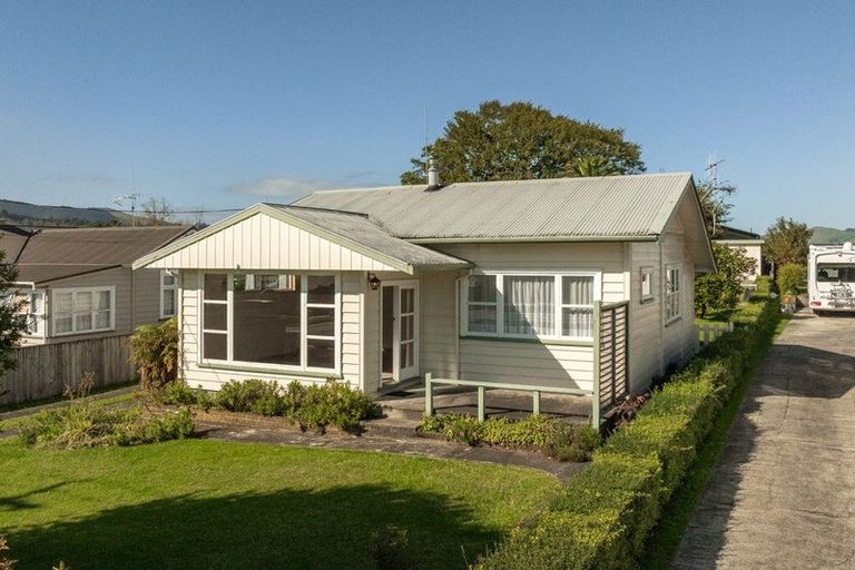 Photo of property in 25 Miller Avenue, Paeroa, 3600