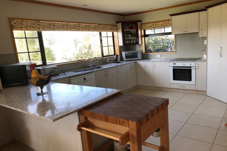 Property details for 37 Kerrytown Road, Levels, Timaru, 7975