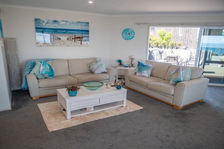 Photo of property in 11 Midgard Road, Coopers Beach, 0420