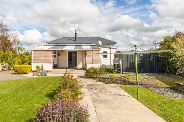 Photo of property in 8 Toia Street, Marton, 4710
