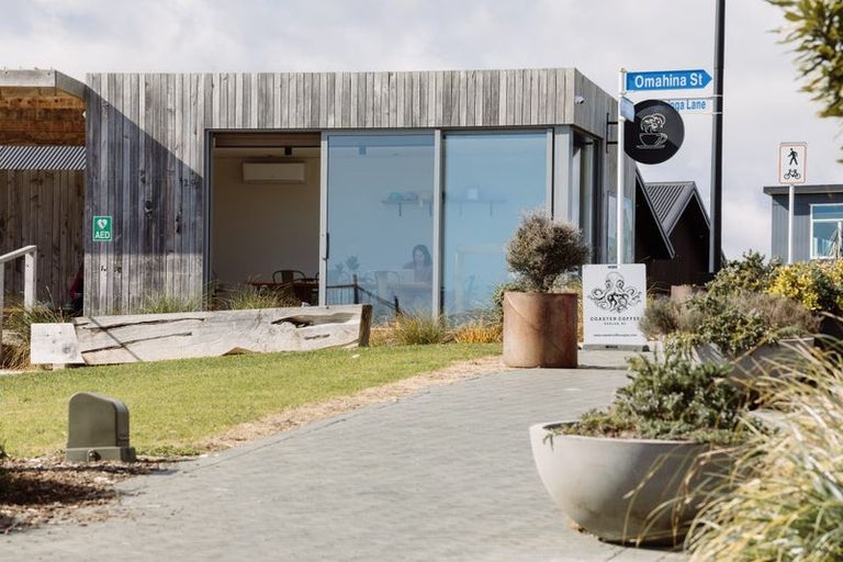 Photo of property in 3 Omahina Street, Raglan, 3225