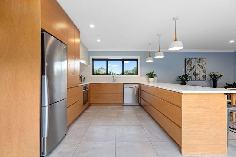 Photo of property in 39 Golf Road, Mount Maunganui, 3116