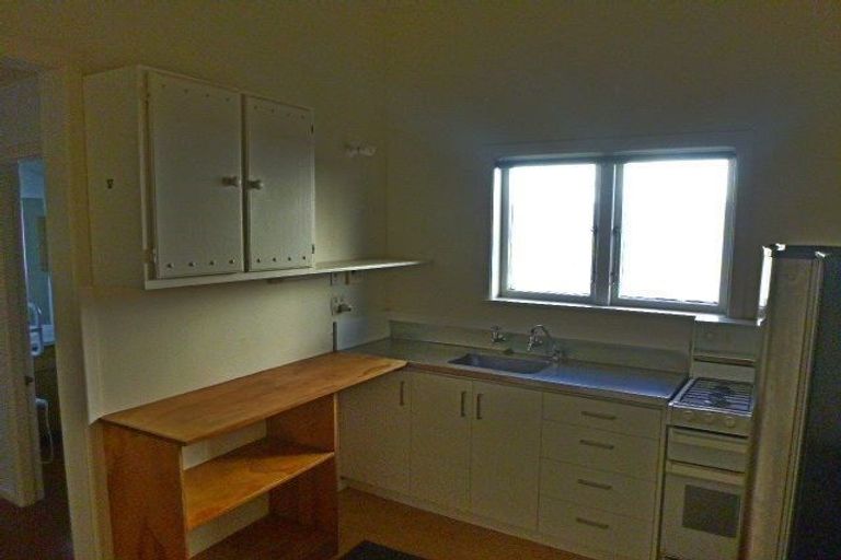 Photo of property in 30 Rhodes Street, Newtown, Wellington, 6021