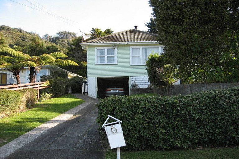 Photo of property in 6 Reid Road, Wainuiomata, Lower Hutt, 5014