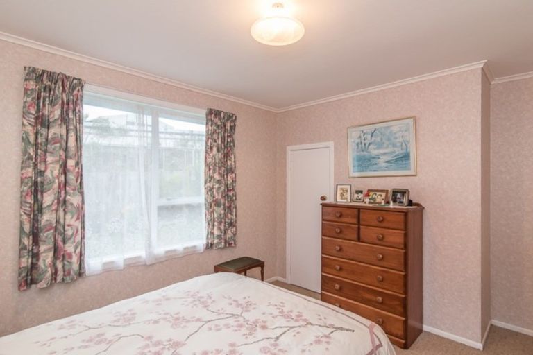 Photo of property in 8 Cunliffe Street, Johnsonville, Wellington, 6037