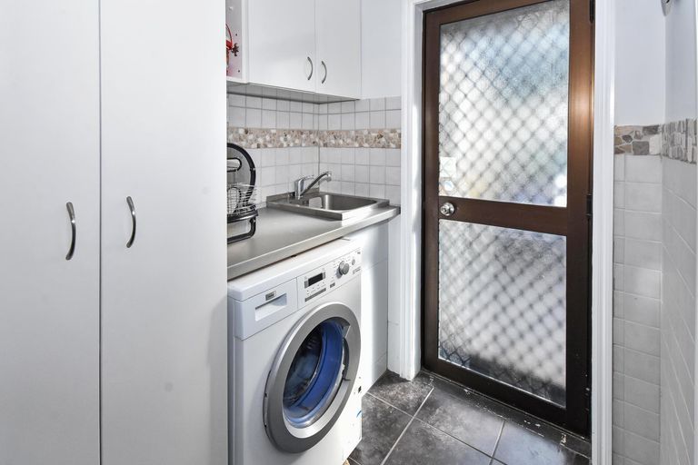 Photo of property in 47 Huia Road, Papatoetoe, Auckland, 2025