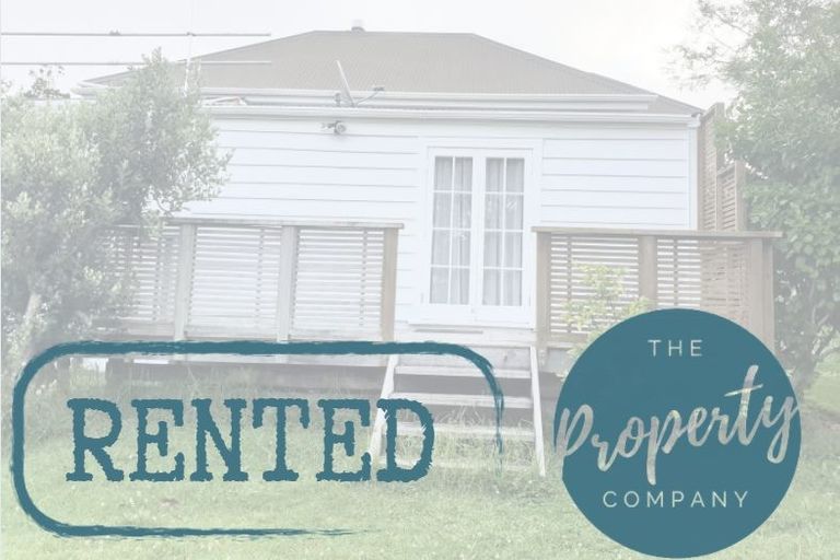 Photo of property in 27 Tramway Road, Beach Haven, Auckland, 0626