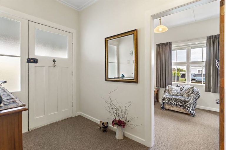 Photo of property in 12 Daniell Street, Featherston, 5710